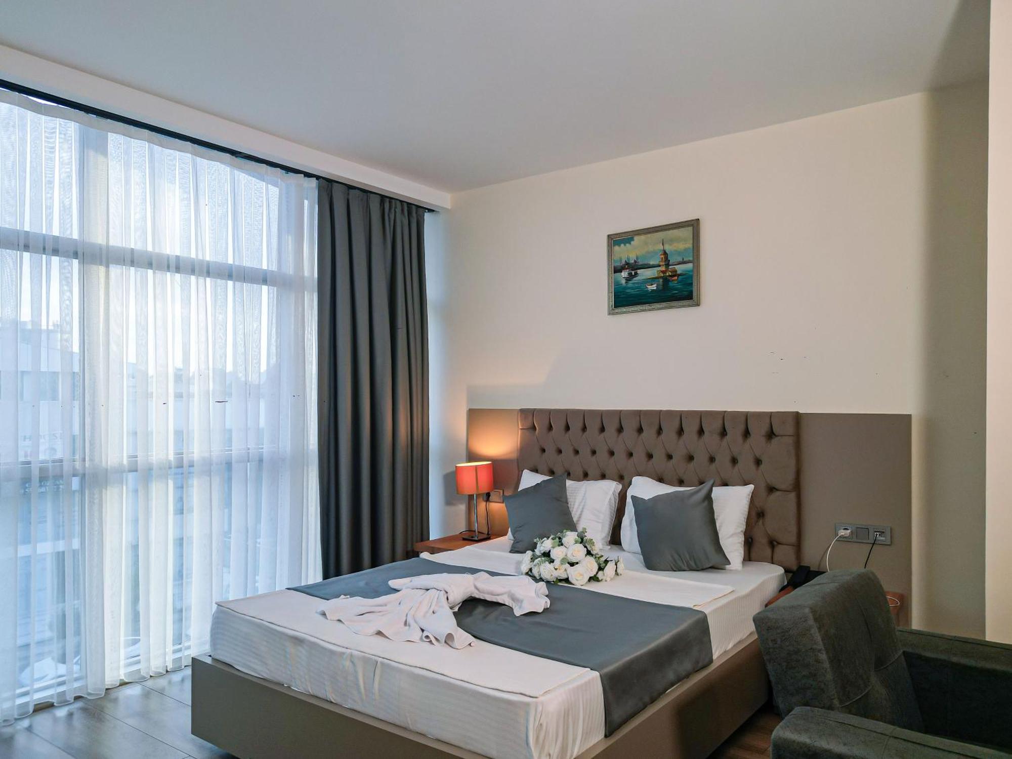 Hotel Lara Street